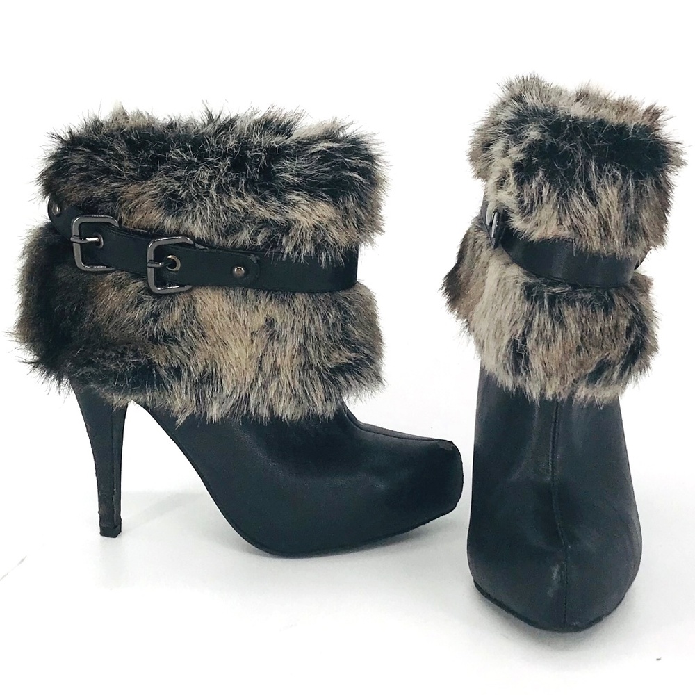 Bakers Luxe Boot Heels Size 6